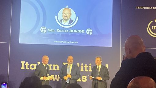 Borghi premiato alla Luiss di Roma per le leggi sull'idroelettrico e sulla montagna  FOTO e VIDEO