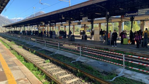 Guasto alla linea elettrica, treni fermi tra Domo e Briga Guasto alla linea elettrica, treni fermi tra Domo e Briga