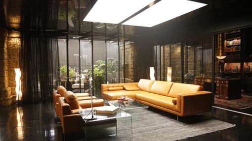 Come rendere unico il soggiorno con un divano su misura