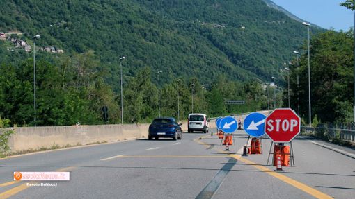 Nessuna traccia di lavori sulla superstrada 33 del Sempione