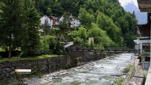Il ponte che attraversa il torrente Diveria a Iselle Il ponte che attraversa il torrente Diveria a Iselle