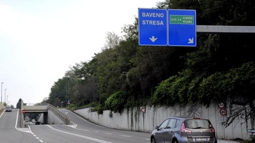 Autostrada A26, chiuso per una notte lo svincolo di Baveno