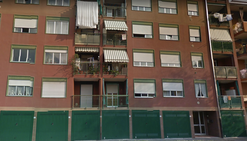 Un'altra palazzina dell'Atc con l'ascensore guasto. Un'inquilina: &quot;Abito al quinto piano e mio marito è un trapiantato cardiaco!&quot;