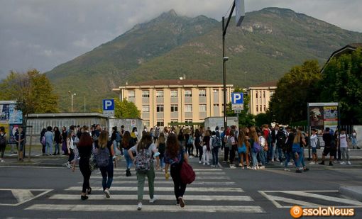Al via il nuovo anno: ecco tutte le novità tra divieti, regole più severe e cambiamenti agli esami Al via il nuovo anno: ecco tutte le novità tra divieti, regole più severe e cambiamenti agli esami