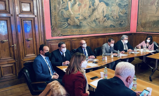Covid nelle scuole, Cirio e gli altri presidenti delle regioni chiedono al governo di &quot;semplificare&quot;