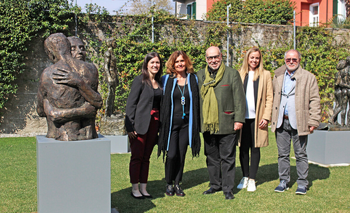 Abbracci e abbandoni, a Locarno l'arte di Gabriela Spector