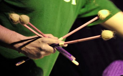 Merlino, il “mago” delle percussioni presenta il suo nuovo lavoro ispirato alle donne