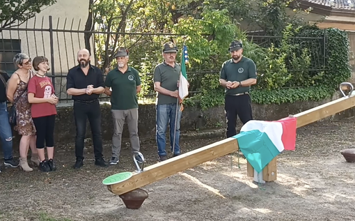Nuovo gioco al parchetto di via Italia in memoria di Davide Francescoli FOTO E VIDEO