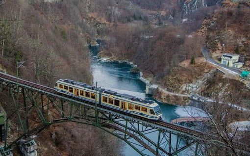 Vigezzina, treni regolari in Svizzera e tra Domodossola - Trontano Vigezzina, treni regolari in Svizzera e tra Domodossola - Trontano