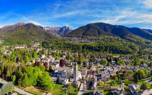 Santa Maria Maggiore celebra gli anziani con teatro, giochi e un pranzo speciale Santa Maria Maggiore celebra gli anziani con teatro, giochi e un pranzo speciale
