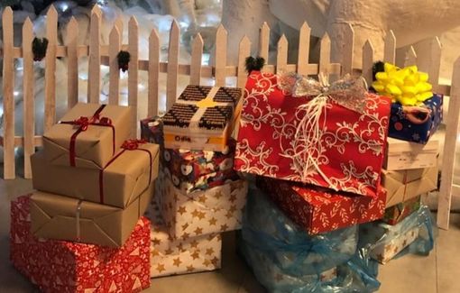 Natale 2023: nonostante i rincari gli italiani non rinunciano ai regali Natale 2023: nonostante i rincari gli italiani non rinunciano ai regali