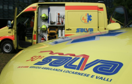 Cade per 4 metri dal tetto di una casa: frontaliere del Vco perde la vita in Canton Ticino Cade per 4 metri dal tetto di una casa: frontaliere del Vco perde la vita in Canton Ticino