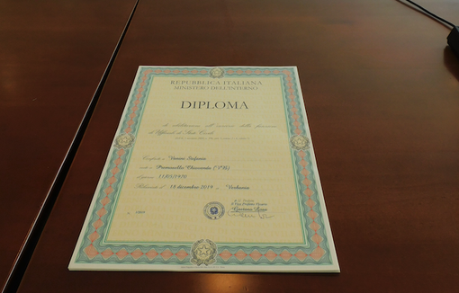 Ufficiali di Stato Civile ed Anagrafe: consegnati in Prefettura i diplomi Anusca Ufficiali di Stato Civile ed Anagrafe: consegnati in Prefettura i diplomi Anusca
