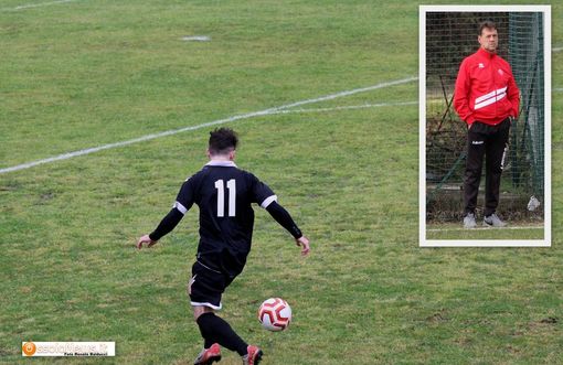 Pari interno per l'Ornavassese; nel riquadro l'allenatore Adolfo Fusè Pari interno per l'Ornavassese; nel riquadro l'allenatore Adolfo Fusè