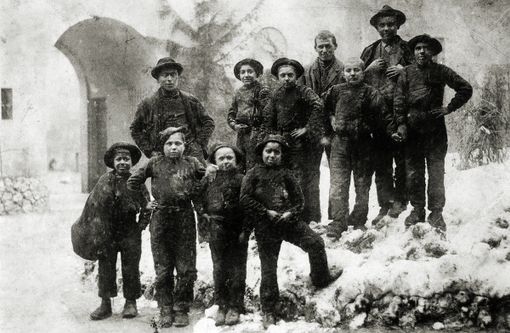 Il Raduno degli Spazzacamini: festa di popoli, memoria di bambini Il Raduno degli Spazzacamini: festa di popoli, memoria di bambini