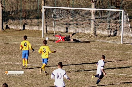 Nelle foto: Crevolese-Comignago finita 1 a 1