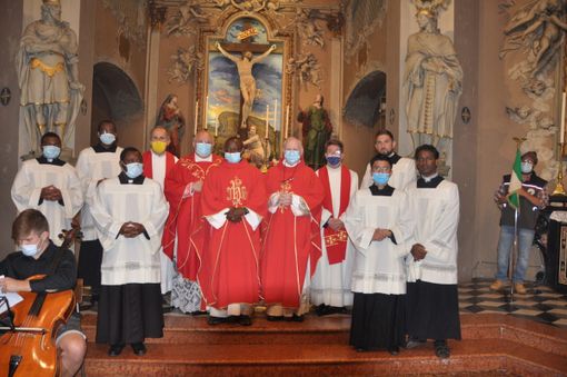 Si è svolta al Calvario la festa patronale della Santa Croce Si è svolta al Calvario la festa patronale della Santa Croce