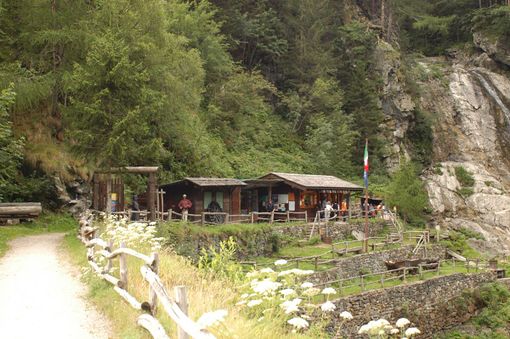 Celebrazioni di Santa Barbara in valle Anzasca: appuntamenti dal 1 al 4 Dicembre Celebrazioni di Santa Barbara in valle Anzasca: appuntamenti dal 1 al 4 Dicembre