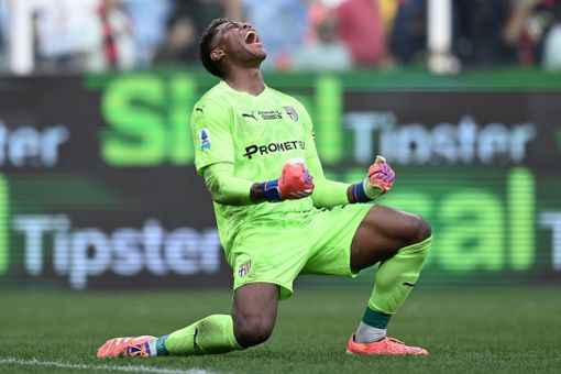 Suzuki para un rigore nel recupero, il Parma ferma il Genoa sullo 0-0