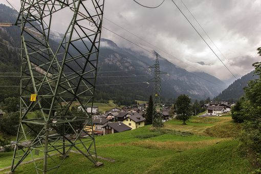 Formazza, presto il parere sul progetto di razionalizzazione della rete elettrica Formazza, presto il parere sul progetto di razionalizzazione della rete elettrica