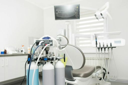 Dalle officine farmaceutiche al paziente: come nasce una bombola di ossigeno medicinale