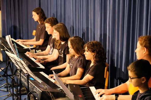 Con SuoniAmo i bambini imparano a far musica e condividono esperienze