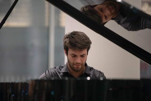 Amir Salhi in concerto a Roma e Napoli: due importanti appuntamenti per il pianista domese