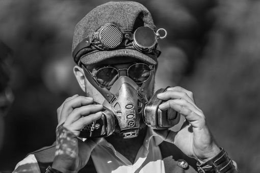 Max Stringara e la sua fedele Nikon stasera a La Cinefoto