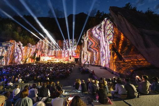Cave e rigenerazione ambientale: Tones Teatro Natura diventa un modello per il Piemonte