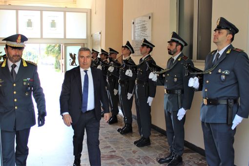 Il Prefetto Formiglio in visita al comando provinciale della Guardia di Finanza