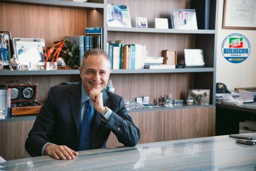 Marco Reguzzoni porta il Novarese in Europa: «Imprese e agricoltori vanno difesi dalla concorrenza sleale. Voglio rilanciare la Regio Insubrica, che mette in rete questo territorio con Varese, Como, Lecco e il Canton Ticino» Marco Reguzzoni porta il Novarese in Europa: «Imprese e agricoltori vanno difesi dalla concorrenza sleale. Voglio rilanciare la Regio Insubrica, che mette in rete questo territorio con Varese, Como, Lecco e il Canton Ticino»