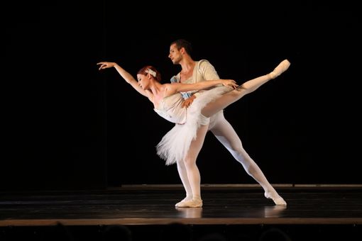 Il Lago dei Cigni, Lo Schiaccianoci e Carmen: la danza torna a Villadossola