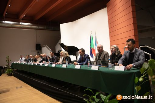 Un clima da 'volemose bene' nel primo consiglio del secondo mandato Pizzi