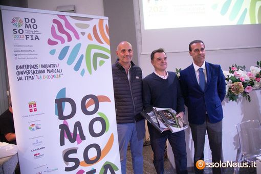 Fotogallery . Un tuffo nell'universo. Missioni spaziali e nuove scoperte. Con Andrea Accomazzo Ingegnere aerospaziale, Mauro Prina Ingegnere meccanico. Con le lenti della scienza. Infodemia ai tempi del Covid Fotogallery . Un tuffo nell'universo. Missioni spaziali e nuove scoperte. Con Andrea Accomazzo Ingegnere aerospaziale, Mauro Prina Ingegnere meccanico. Con le lenti della scienza. Infodemia ai tempi del Covid