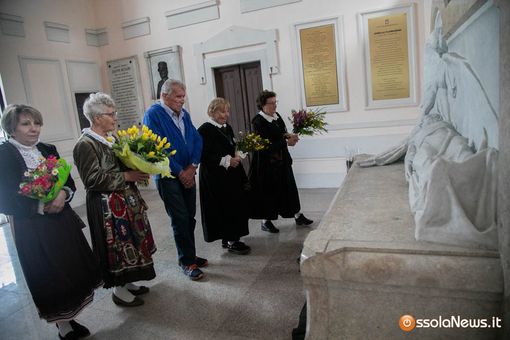 Gian Giacomo Galletti, aperto il famedio al cimitero domese FOTO Gian Giacomo Galletti, aperto il famedio al cimitero domese FOTO