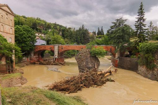 Nella foto: il corso d'acqua che attraversa Mercato Saraceno (foto tratta del sito del Comune)