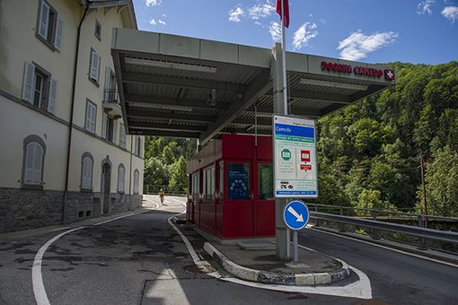 Montani: “Cancellate le restrizioni che penalizzavano i territori di frontiera. Ora il commercio può ripartire”