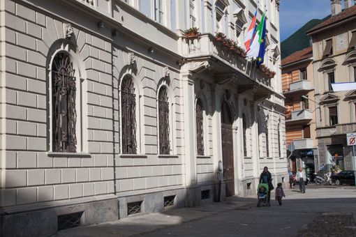 Dal Comune mille euro per l'apparecchio da donare alla chirurgia maxillo facciale del San Biagio