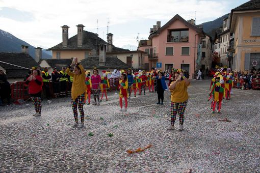 Il Carnevale Vigezzino alla “conquista” dell’Ossola