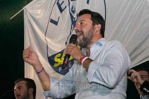“Minacce a Valditara e Salvini, dalle sinistre neanche un gemito di biasimo”