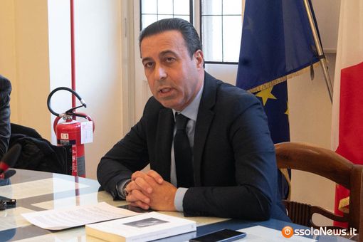 Gruppo WhatsApp per la sicurezza delle donne, Pizzi: "Iniziativa apprezzabile, ma non si dimentichi il ruolo delle forze dell'ordine" Gruppo WhatsApp per la sicurezza delle donne, Pizzi: "Iniziativa apprezzabile, ma non si dimentichi il ruolo delle forze dell'ordine"