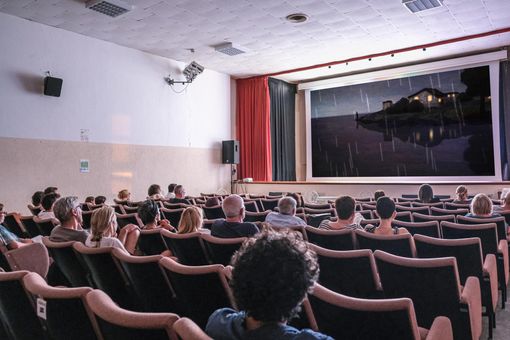 A Malescorto i biscotti &quot;Le Potentille&quot; e l'arte della pittrice Graffio