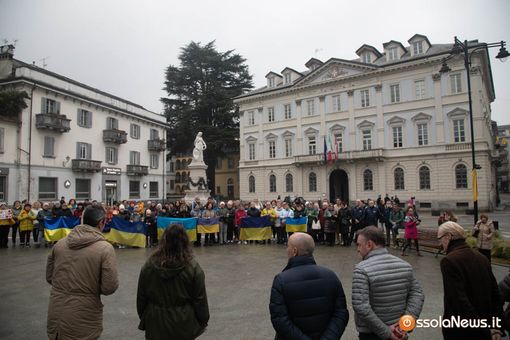 Ucraini in piazza ad un anno dall'inizio del conflitto FOTO Ucraini in piazza ad un anno dall'inizio del conflitto FOTO