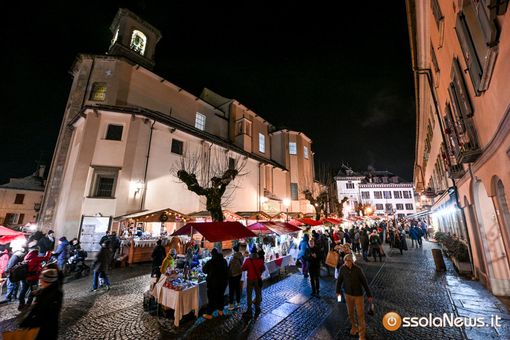 Mercatini di Natale, Santa Maria Maggiore tra le eccellenze italiane consigliate da "Vanity Fair" Mercatini di Natale, Santa Maria Maggiore tra le eccellenze italiane consigliate da "Vanity Fair"