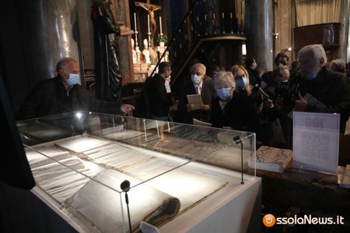 Per i 700 anni in mostra le antiche pergamene delle mura di Domodossola Per i 700 anni in mostra le antiche pergamene delle mura di Domodossola