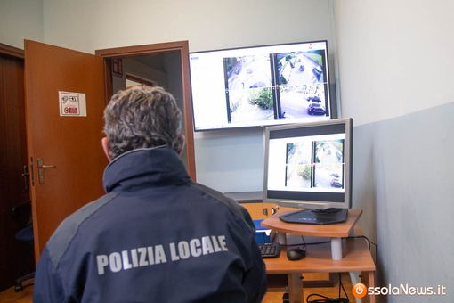 Rissa in piazza Mercato, identificati molti dei protagonisti. Sono tutti giovanissimi Rissa in piazza Mercato, identificati molti dei protagonisti. Sono tutti giovanissimi