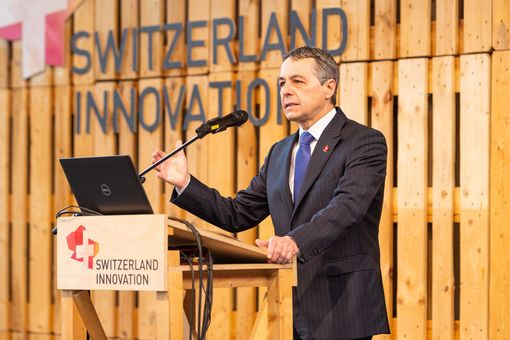 "Svizzera e Italia unite nell'innovazione". Poi le richieste su black list e accordo frontalieri