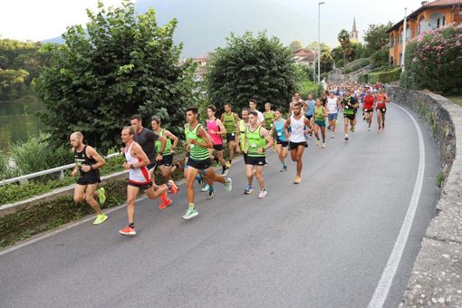 Grande partecipazione al giro podistico del Lago di Mergozzo  VIDEO