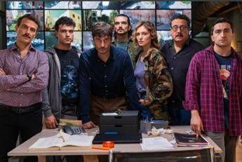 Ascolti tv martedì 3 febbraio, 'L'Invisibile' su Rai1 domina il prime time