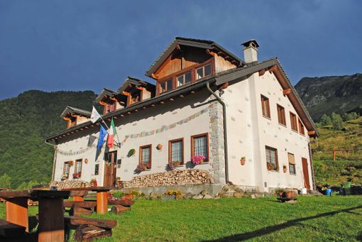 Il rifugio Alpe Parpinasca verso la sostenibilità